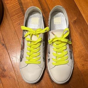 Brand New Dolce Vita Sneakets